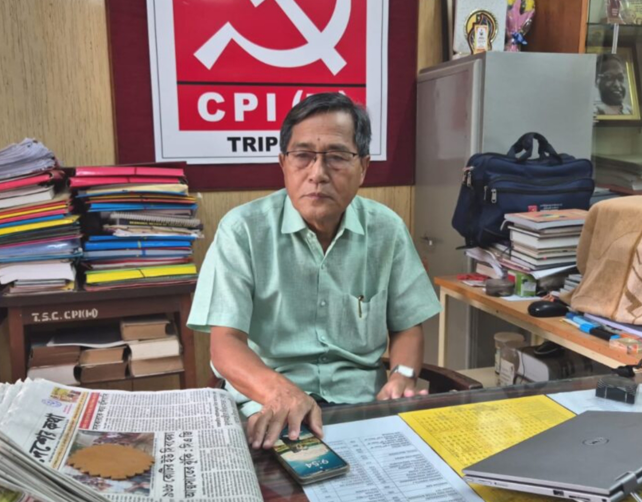 ত্ৰিপুৰাৰ CM Dr Manik Saha ক কয় যে আপোনাৰ পদত্যাগ আমাৰ নহয়, বৰঞ্চ আপোনাৰ নিজৰ দলেহে অনুৰোধ কৰিছে
