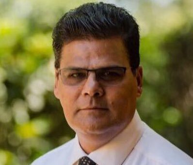 মেঘালয়ৰ সন্মানীয় শিক্ষাবিদ Tyrone D’Brass ক সন্মানীয় ষ্ট্ৰেচি ‘ৰিচ ফৰ দ্য ষ্টাৰছ’ বঁটাৰে সন্মানিত কৰা হৈছে।