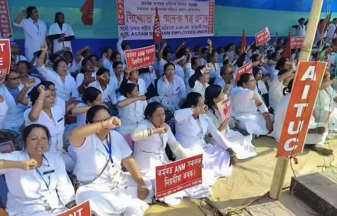 আজি দৰমহা পলমক লৈ অসম ৰাষ্ট্ৰীয় ঘাইপথৰ গ্ৰাম্য চিকিৎসকৰ ধৰ্মঘট